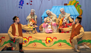 Театр кукол Экият Три дочери